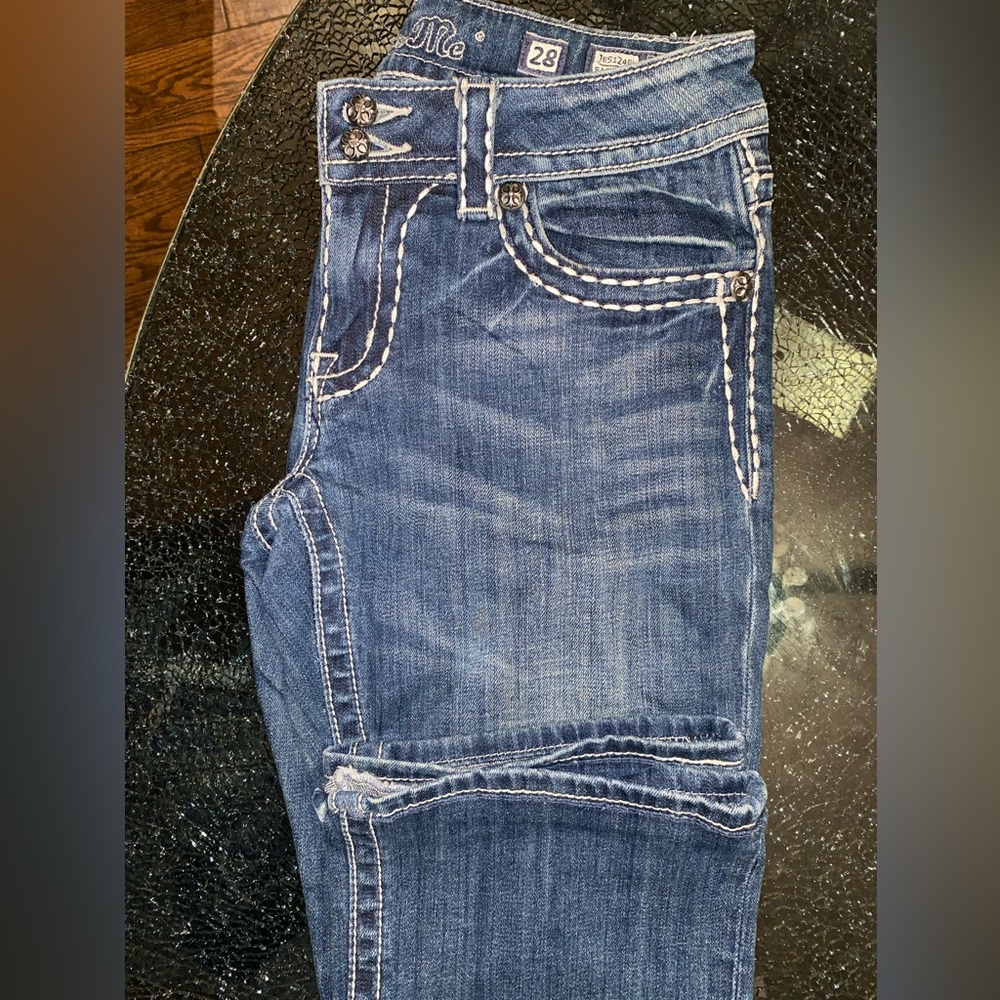 Woman’s Miss Me jeans - Picture 6 of 7